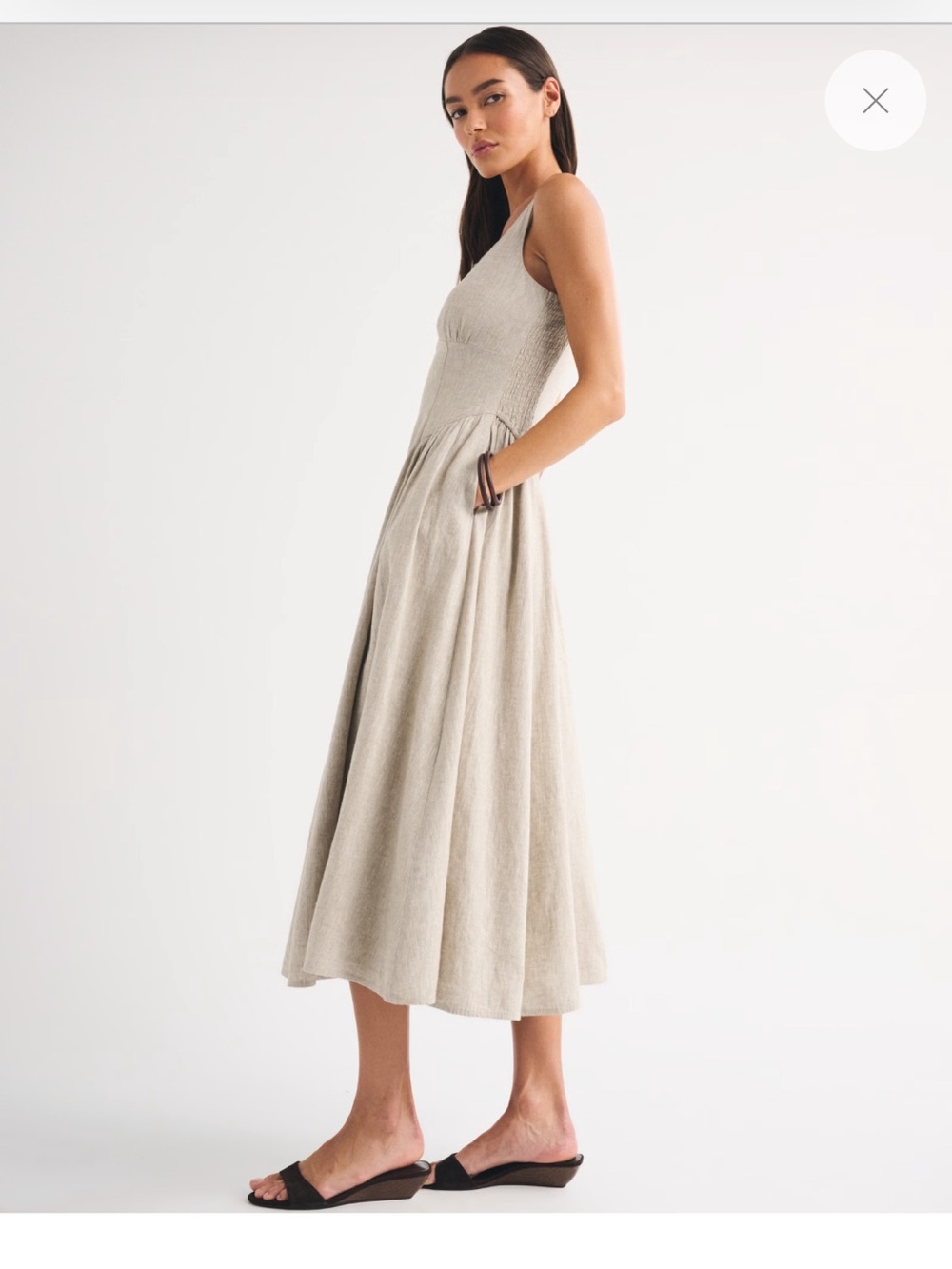Sleeveless Beige Linen Dress - Picture 4 of 11